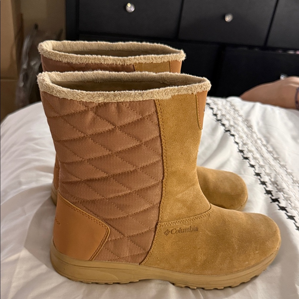 Columbia Women's Brown Quilted Winter Boots